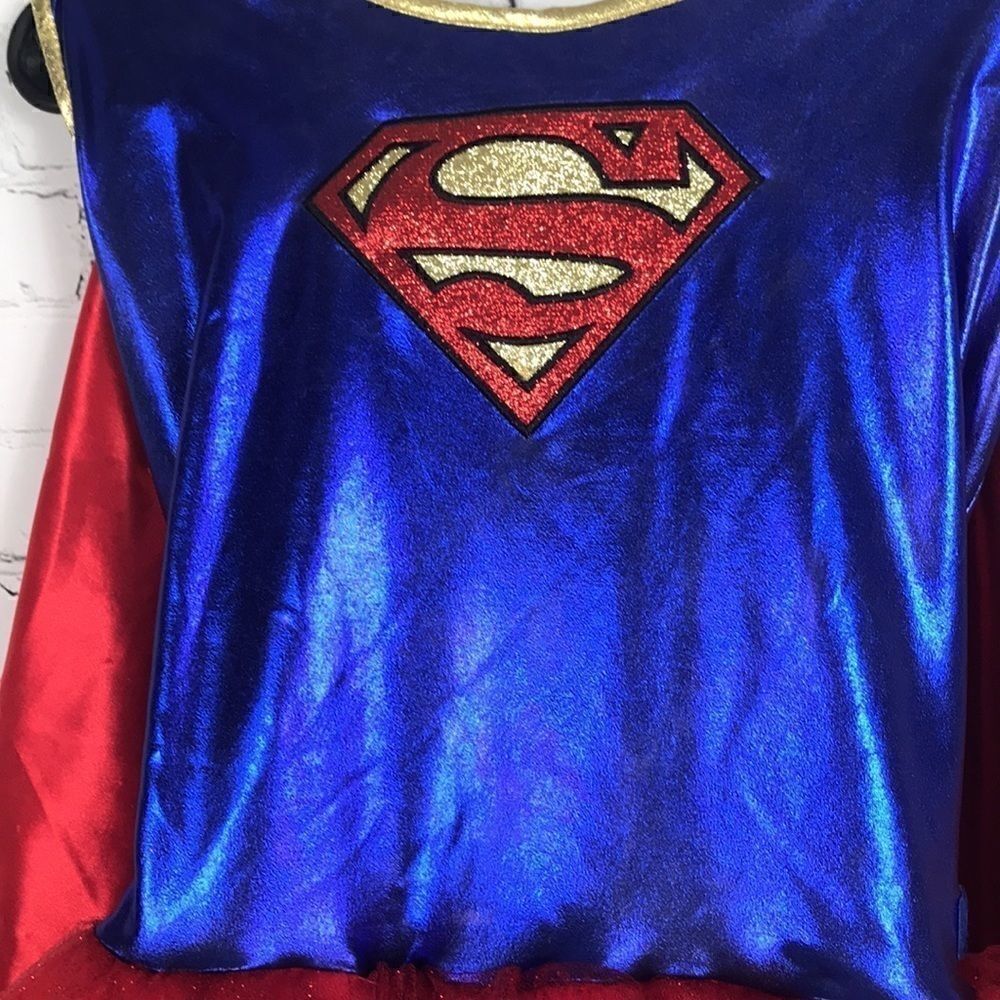 Rubies DC Supergirl Costume 13-14 Lg Cape GUC Halloween - Picture 3 of 9